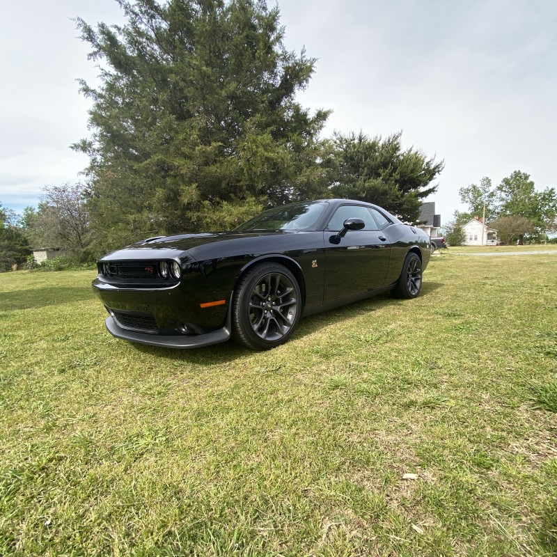 392Scat's Dodge Challenger